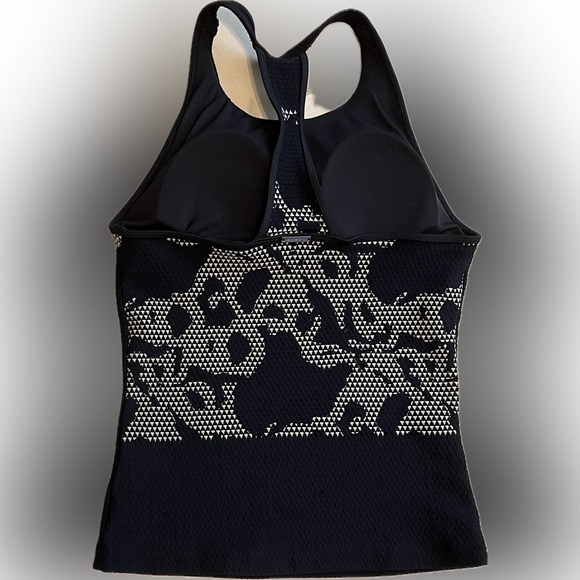 Like New KORAL by Ilana Kugel Submerge Sports Tank Athletic Top | Black | Large - Picture 4 of 17